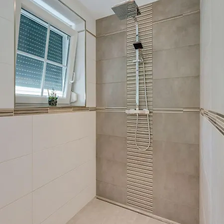 Dom wakacyjny In Carinthia Near Woerthersee